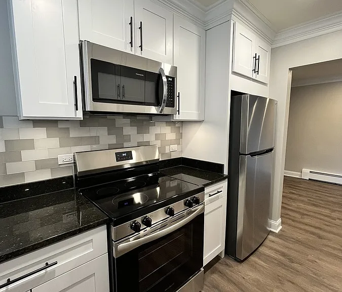 5140 Fairview Ave #2 — Photo 2