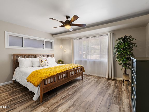 3rd image of 315 ROBINSON Drive