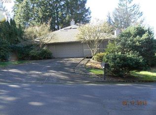 51 Hillshire Dr, Lake Oswego, OR 97034