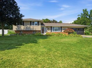 215 Lincoln Rd, Canton, IL 61520