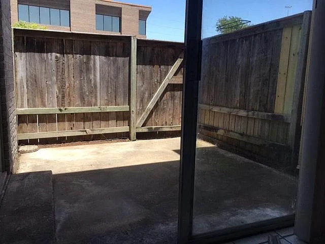 8815 Dawnridge Cir #103 — Photo 13