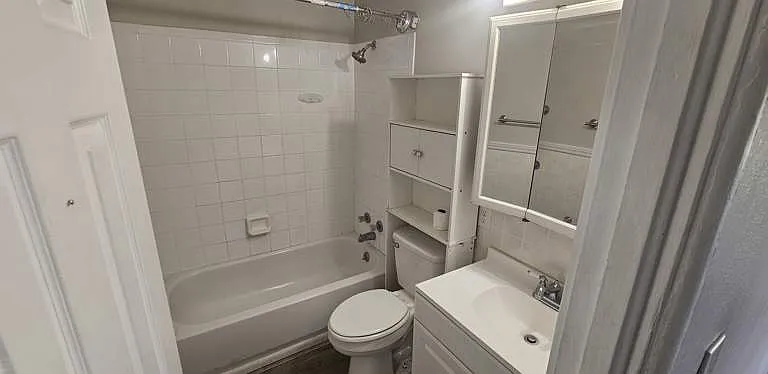 1208 Lee St #801 — Photo 11