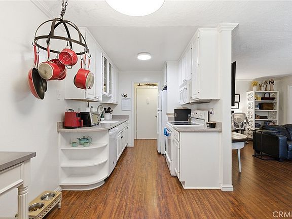 5th image of 12200 Montecito Rd APT D101