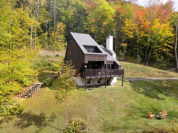 89 Falcon East Loop, Rochester, VT 05767
