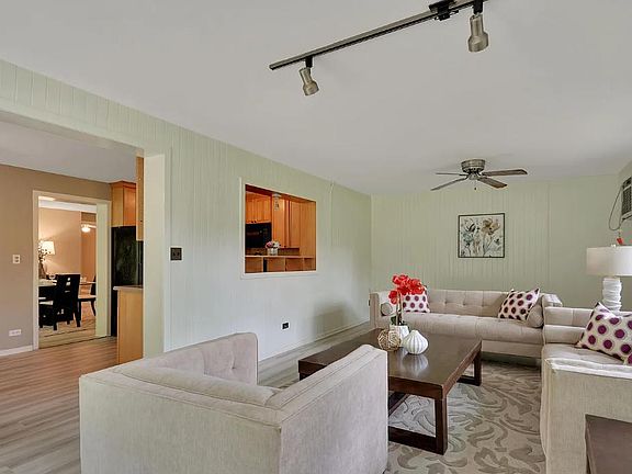 3rd image of 45 Tamara Dr