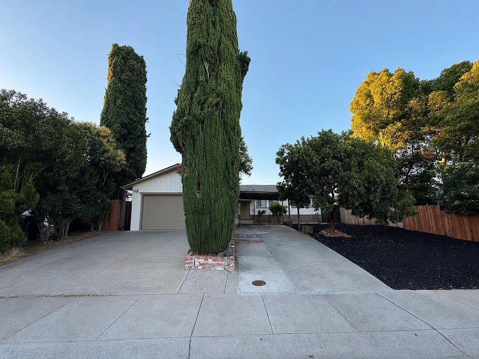 1st image of 7430 Cosgrove Way