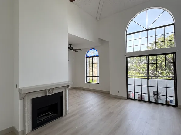 3751 S Canfield Ave APT 208, Los Angeles, CA 90034
