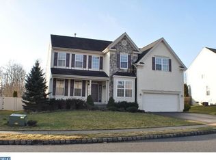 25 Riding Run Dr, Marlton, NJ 08053
