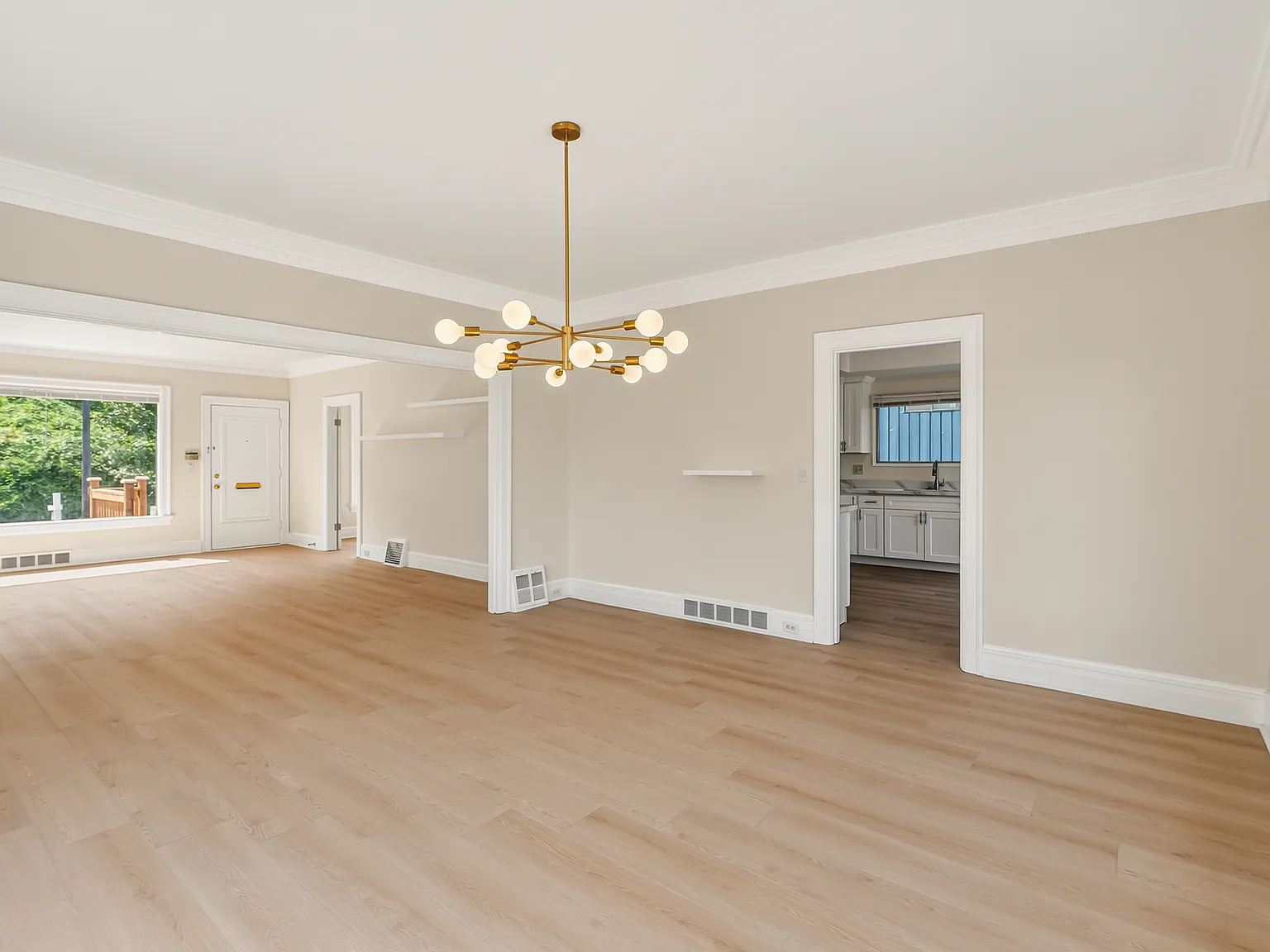 2 bed, 2.5 bath, 2700 sqft, $6,500 — Photo 4