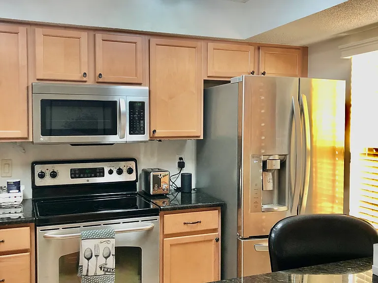4608 Weybridge St #4608 — Photo 10