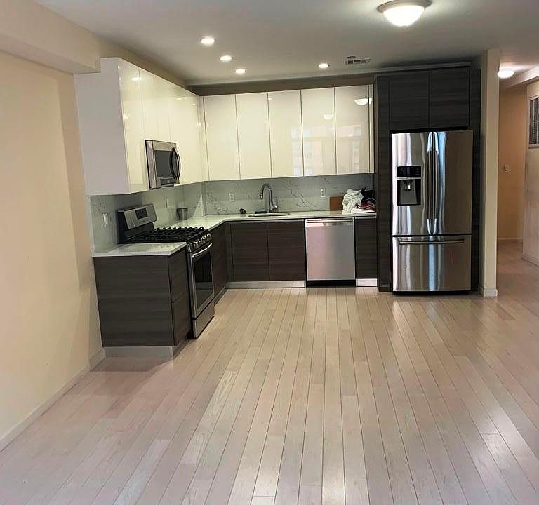 1st image of 2756 Ocean Ave #4