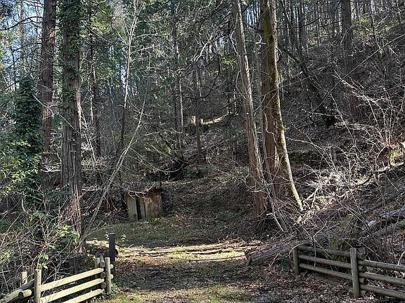 2nd image of 22895 S Fork Rd