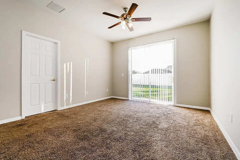 3 bed, 2.0 bath, 1224 sqft, $1,985 — Photo 3