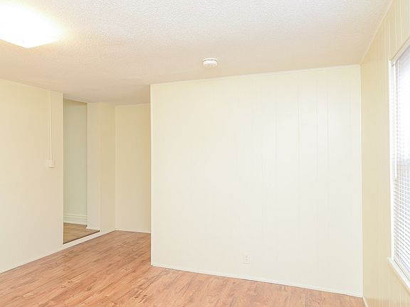 5th image of 312 Marshall St #B