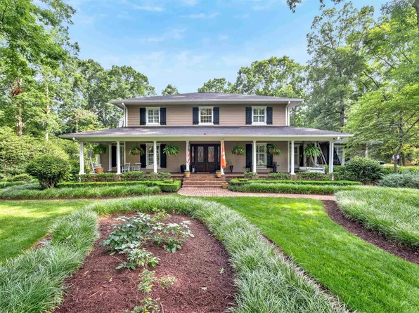 205 Weatherby Dr, Greenville, SC 29615