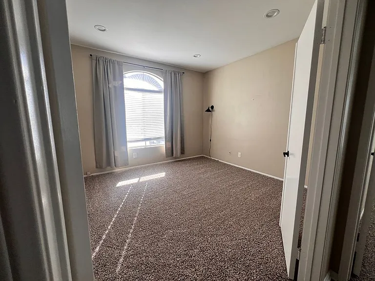 27934 Crown Court Cir #120 — Photo 35