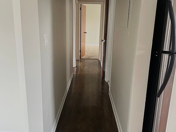 3rd image of 14738 Grand Central Pkwy Floor 2