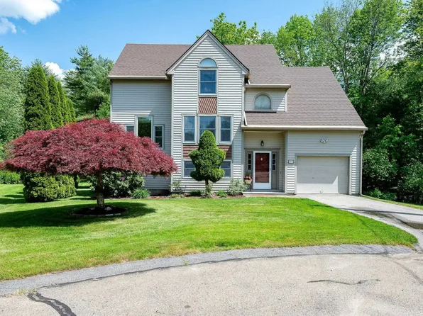 14 Alderwood Drive, Stratham, NH 03885