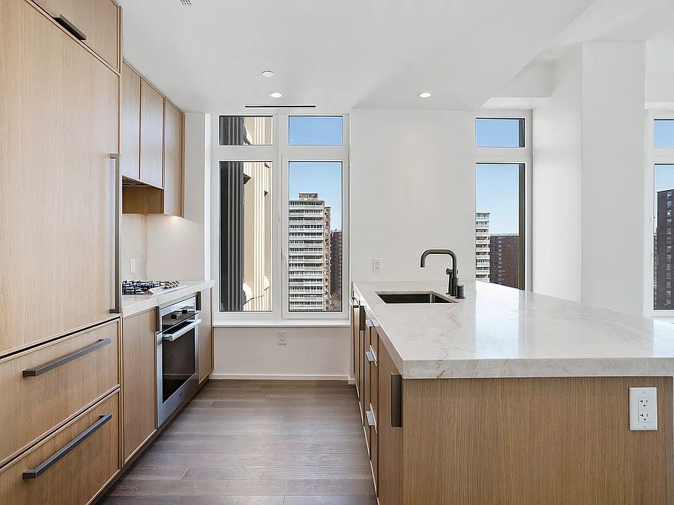 1st image of 543 W 122nd St #7D