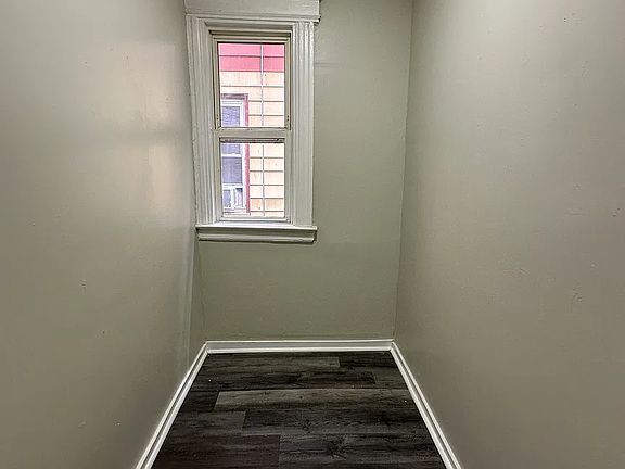 5th image of 849 S 15th St #5C
