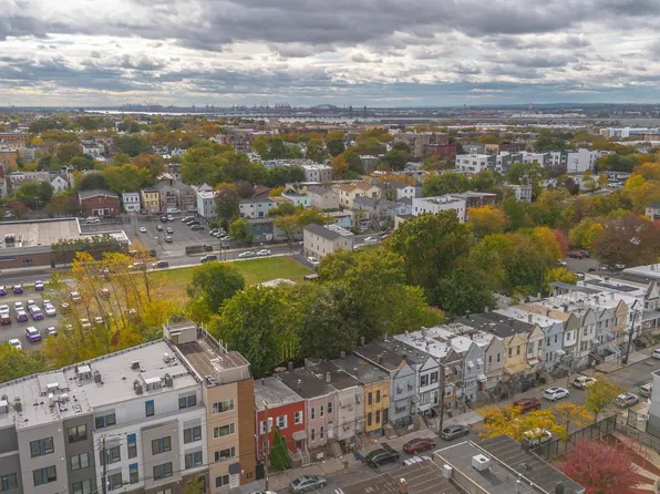 73 Virginia Avenue image 2 of 28