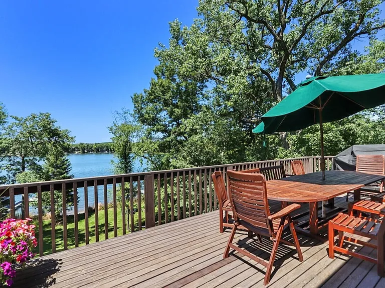 N7487 E Lakeshore Dr — Photo 10