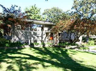 23 Meisinger Ln, Naperville, IL 60540