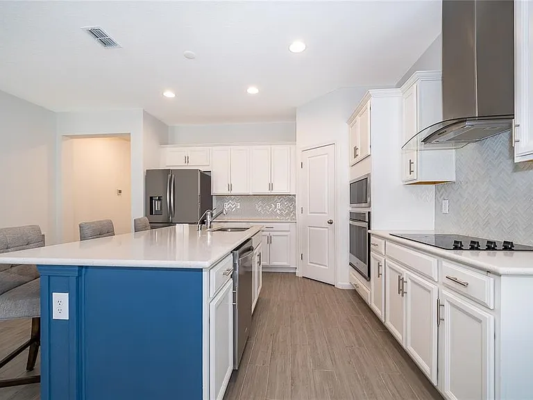 2366 White Cedar Way — Photo 7