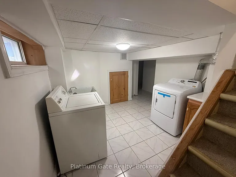 1282 York St — Photo 15