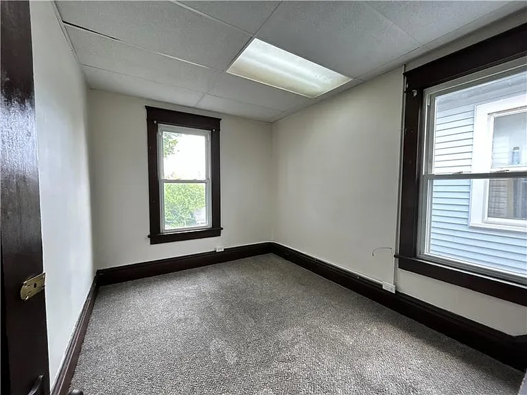1303 Oregon Ave — Photo 9