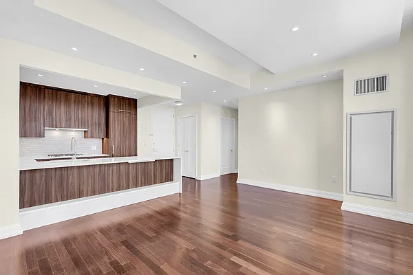 Rented by Douglas Elliman | media 23