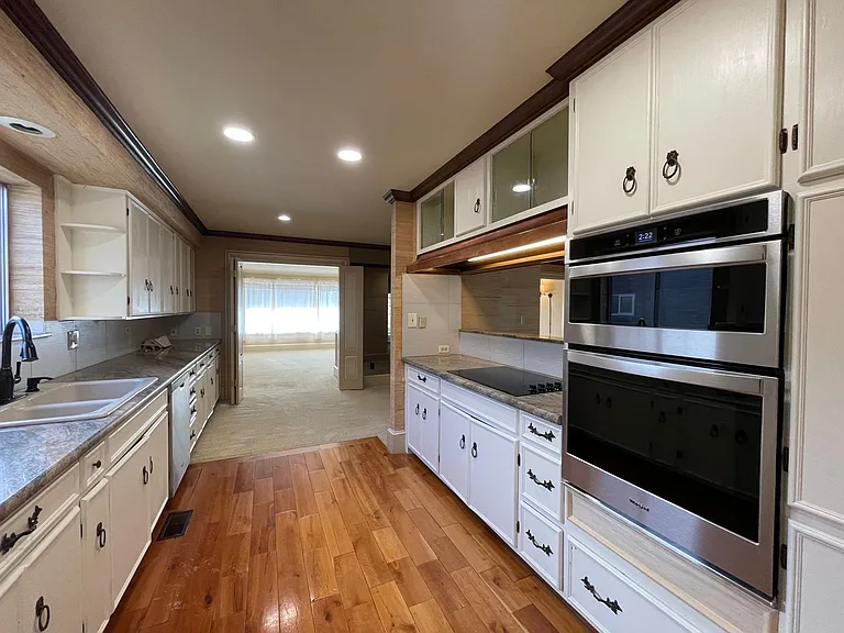1124 Birch Ln — Photo 12