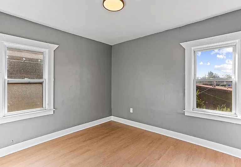 2045 Clements St #2 — Photo 13