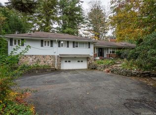 26 Old Brook Rd, West Hartford, CT 06117