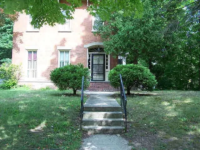 4 bed, 1667 sqft, $1,400 — Photo 3