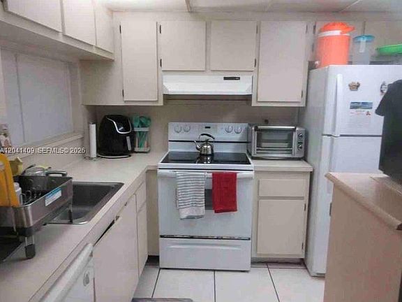 4th image of 3601 SW 117th Ave APT 9-301