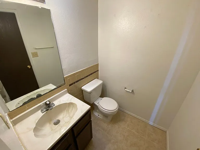10608 Springwood Dr — Photo 17
