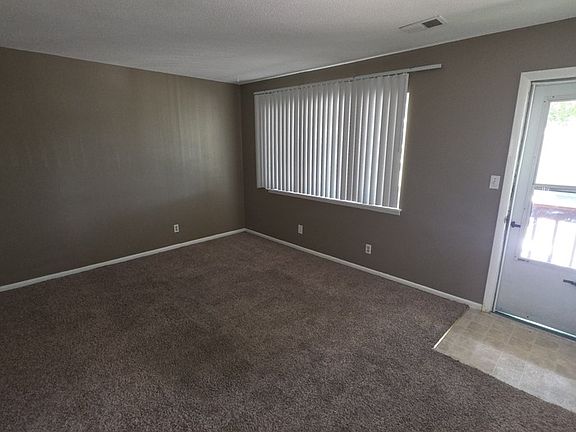 4th image of 23 N Riley St APT 216