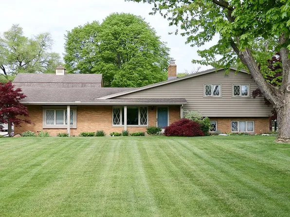 409 N River Rd, Waterville, OH 43566