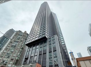 8 Wellesley St W #5112, Toronto, ON M4Y 1E7