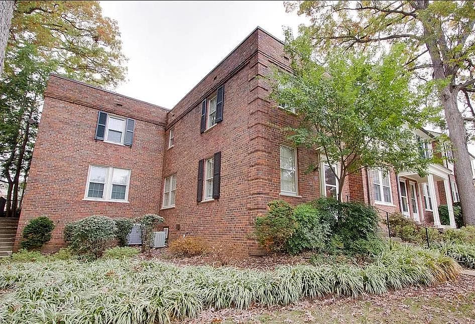 1st image of 1400 S Barton St APT 406