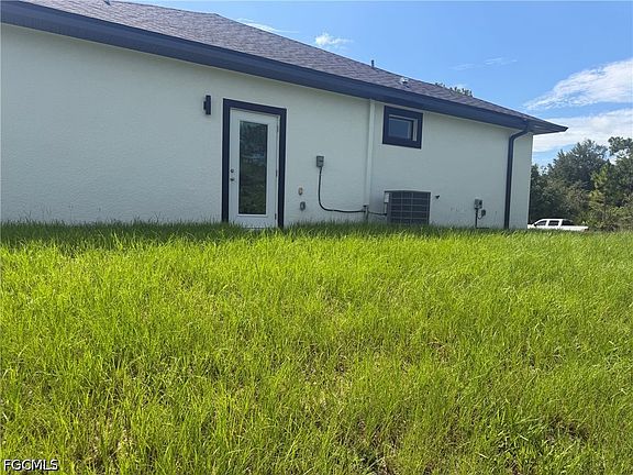 3rd image of 3805 E 8th St
