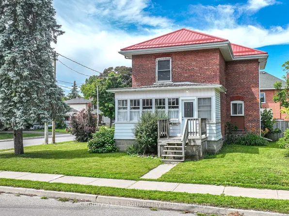33 Sussex St S, Kawartha Lakes, ON K9V 3E7