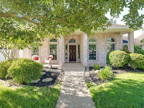 3rd image of 2112 Rolling Rock Pl