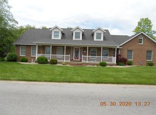 601 W 2nd St, Aviston, IL 62216