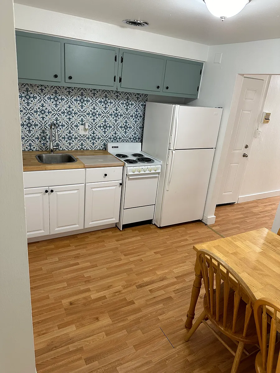 Building Photo - 1816 Montier St #1