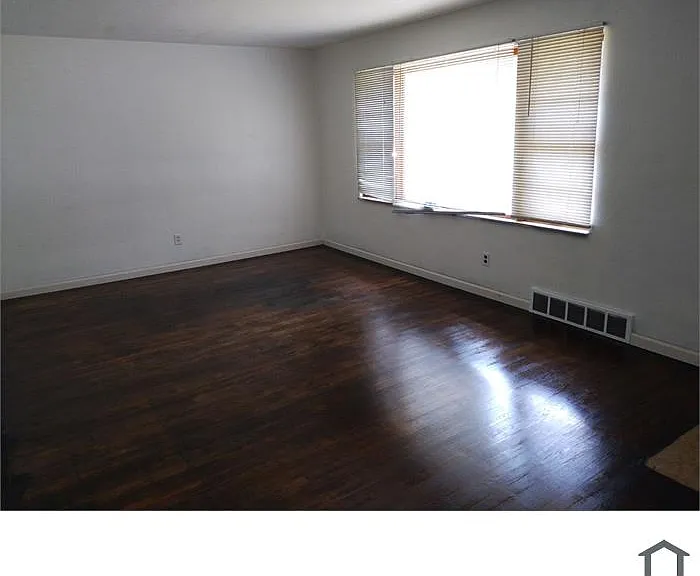 9968 Northampton Dr — Photo 5