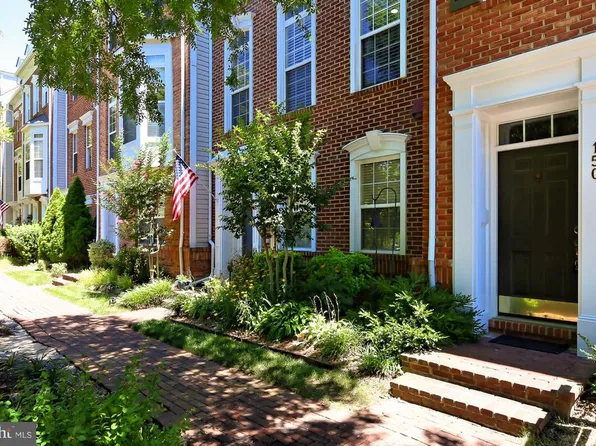 150 Martin La, Alexandria, VA 22304