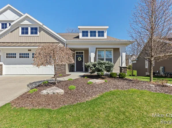 6222 Harmon Green Ave SW, Grandville, MI 49418