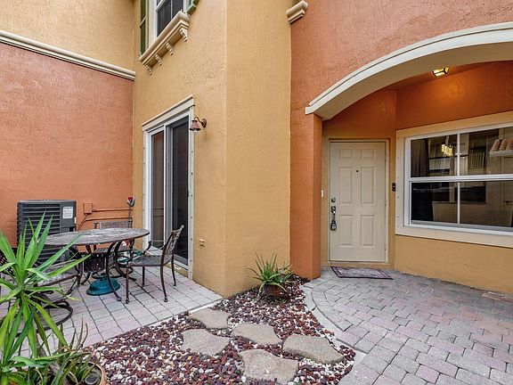 5th image of 4907 Schooner Drive #5207